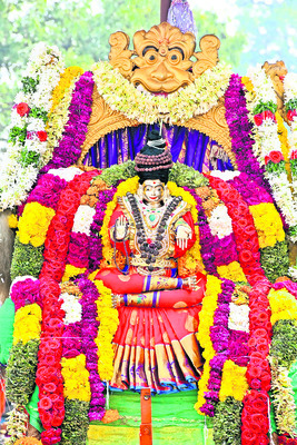 జగన్మాతా.. నమోస్తుతే!1