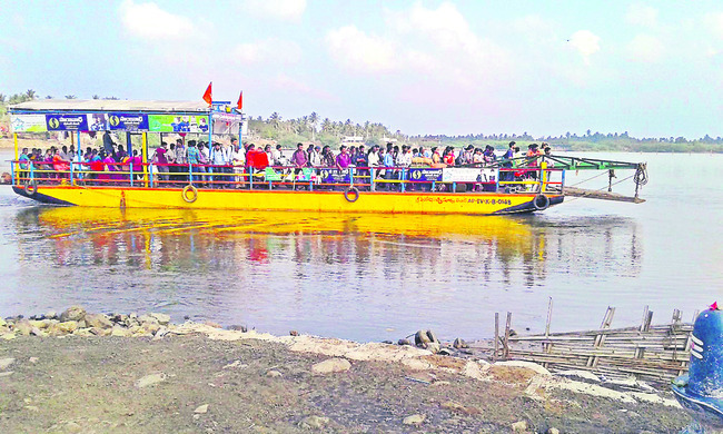 ఫెర్రీ.. వర్రీ..1