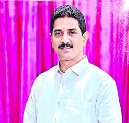 ప్రైవేటీకరణ నిర్ణయం విరమించుకోవాలి 
2