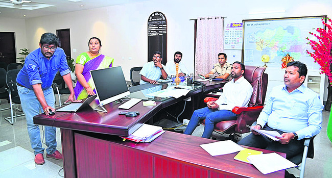 సోనియాతోనే   ప్రత్యేక రాష్ట్రం
1