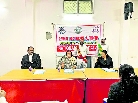 తెలంగాణతల్లి విగ్రహావిష్కరణ
3