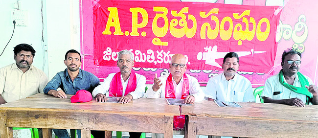 గుర్తు తెలియని వ్యక్తి  మృతదేహం లభ్యం 1