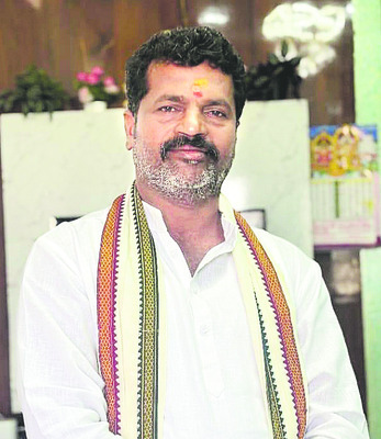 ఆడపిల్ల పెళ్లికి పుస్తె మెట్టెలు2