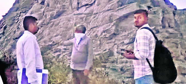 చెరువులో పడి  యువకుడి మృతి1