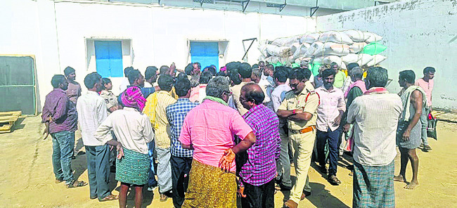 అదనపు ధాన్యం దోపిడీపై.. రైతన్న తిరుగుబాటు 2