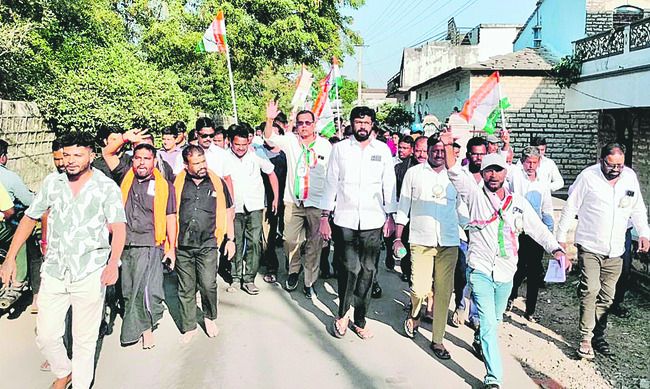 ప్రచారానికి తెర.. ప్రలోభాలకు ఎర!1