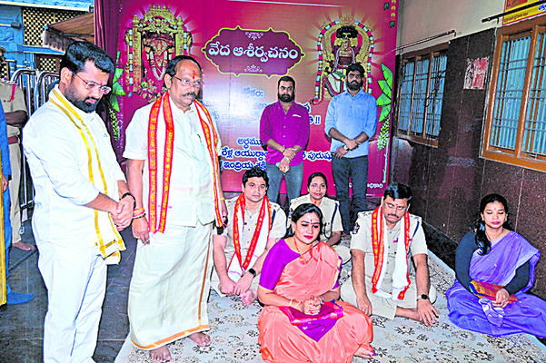 గుడివాడలో మ్యూటేషన్‌ మాయ7