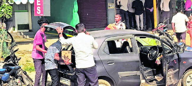 ప్రలోభాలు షురూ1