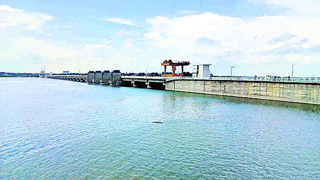 గుడివాడలో మ్యూటేషన్‌ మాయ5