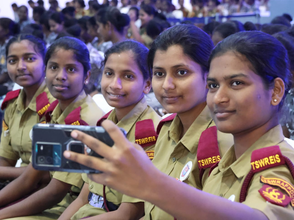 Tollywood Hero Rana At Telangana Rising Global Summit Photos26