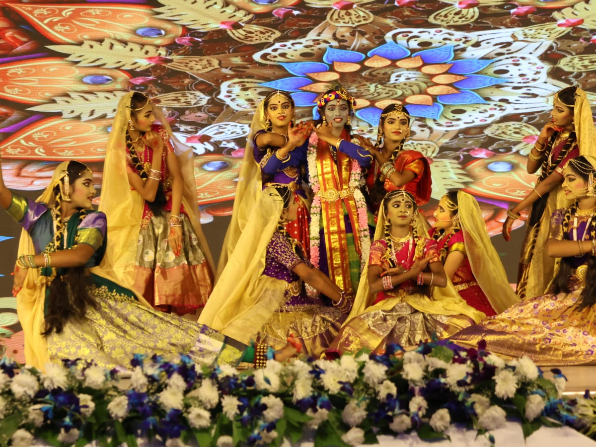 Tollywood Hero Rana At Telangana Rising Global Summit Photos13