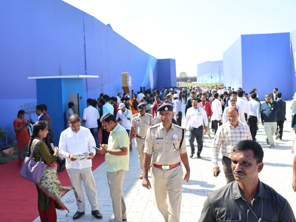 Tollywood Hero Rana At Telangana Rising Global Summit Photos17