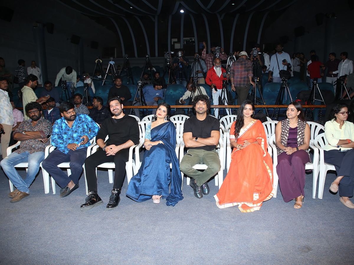 Varun Sandesh Nayanam Movie Trailer Launch Event Photos10