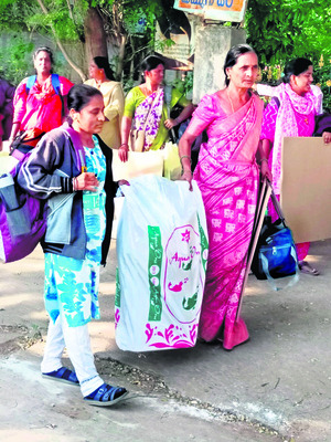 తొలిపోరు నేడే1