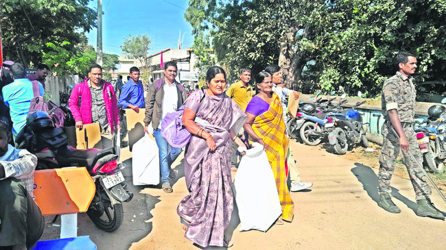 దావత్‌లు.. తాయిలాలు 2