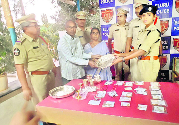 నేరాలు చేశారు.. పోలీసులకు చిక్కారు 1