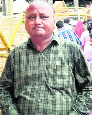 వెలుగుల చామంతి1