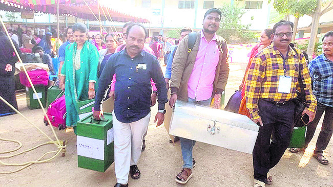 మొదటి ఫలితం ఇక్కడే.. 2