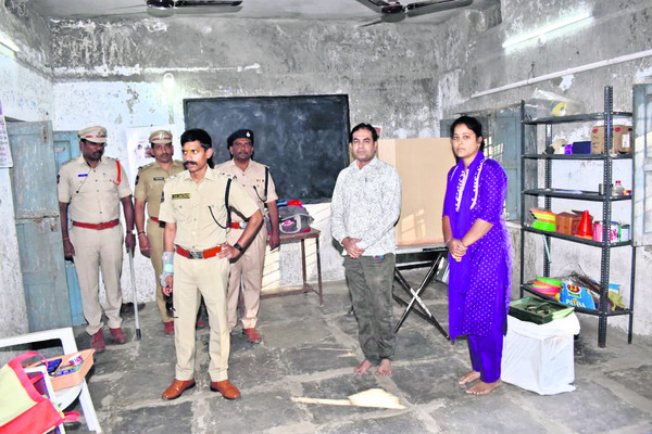 దావత్‌లు.. తాయిలాలు 5