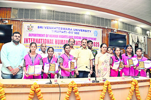 హక్కుల రక్షణ అందరి బాధ్యత 1