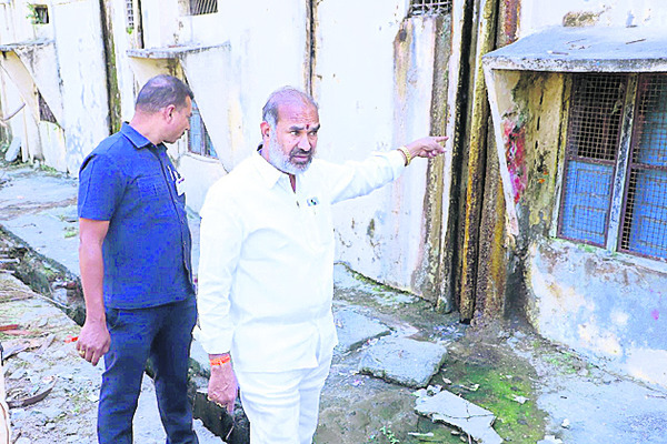 భక్తులకు ఇబ్బందులు   లేకుండా చూడాలి2