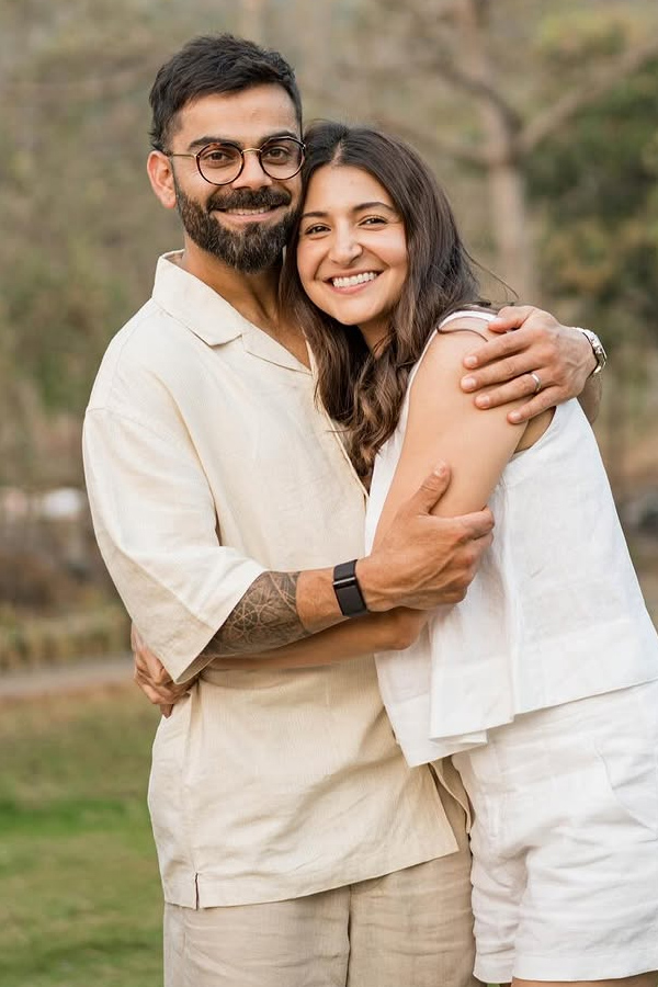 Anushka Sharma and Virat Kohli 8th wedding anniversary Special Photos7