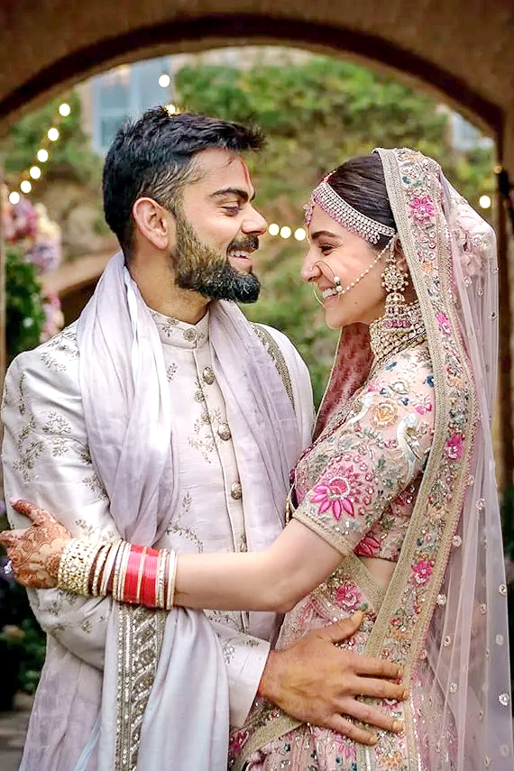 Anushka Sharma and Virat Kohli 8th wedding anniversary Special Photos2