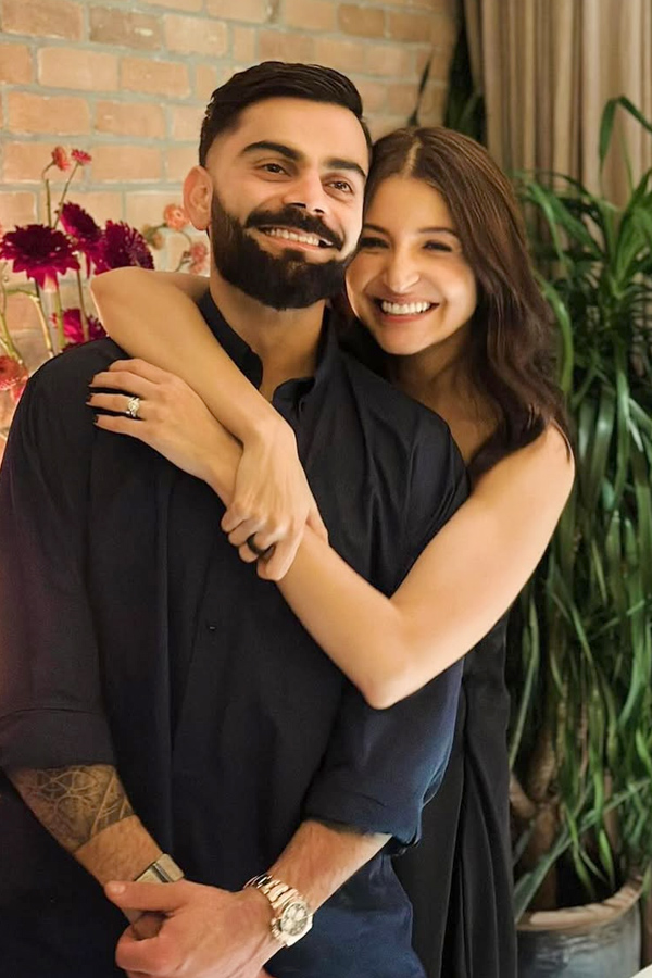 Anushka Sharma and Virat Kohli 8th wedding anniversary Special Photos18
