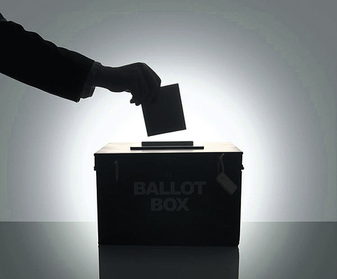 పోలింగ్‌ బూత్‌లోకి పోలీసులకు అనుమతి లేదు 2