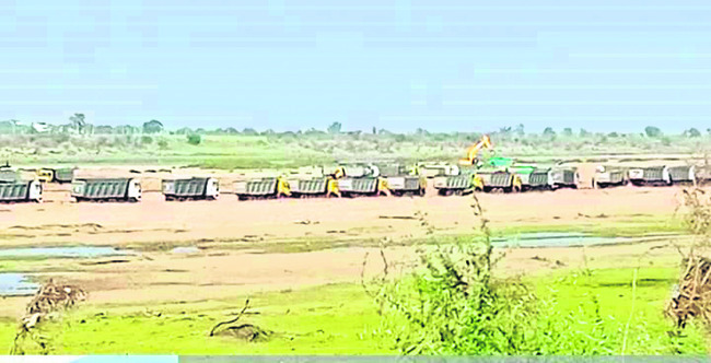 యథేచ్ఛగా ఇసుక అక్రమ రవాణా1