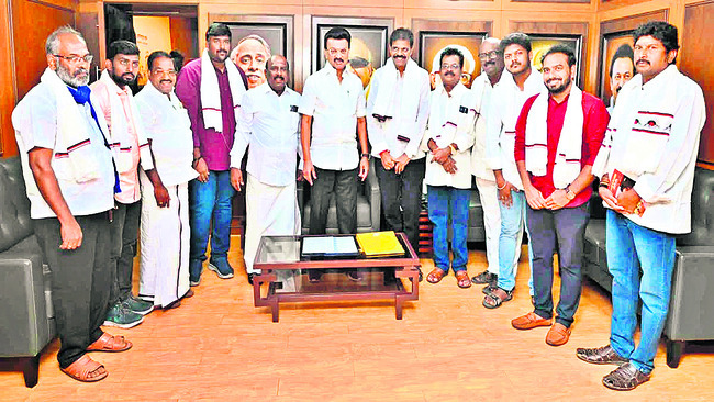 ఇంటింటికీ వెళ్లండి..!1