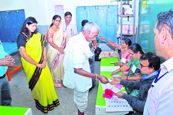 ఒక్క ఓటుతో విజయం
3