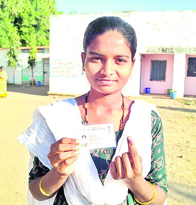 ఓటెత్తారు.. 
3