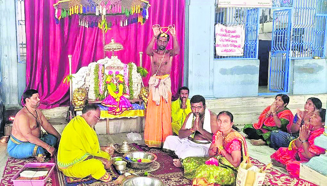 పెన్షనర్ల హక్కులను  కాలరాస్తున్న ప్రభుత్వాలు1