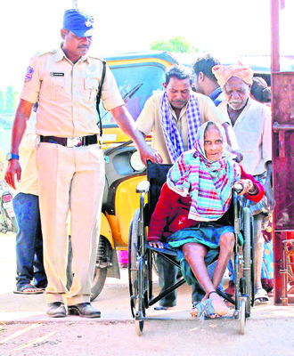 వేగం పుంజుకుని3