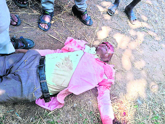 రోడ్డు ప్రమాదంలో ఇద్దరి మృతి 1