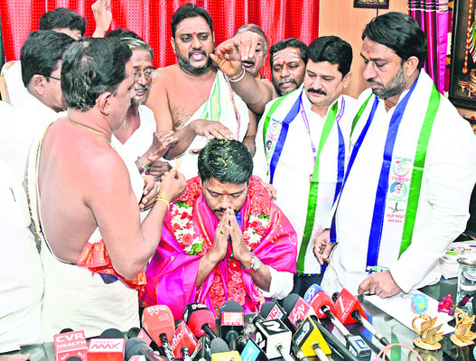 కడప మేయర్‌గా కొత్తమద్ది స్థానంలో పాకా1