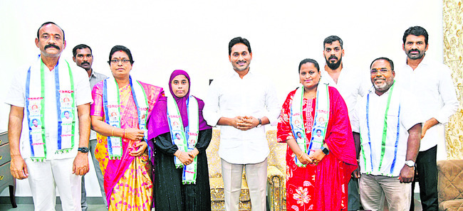 క్యాంపునకు తరలింపు 1