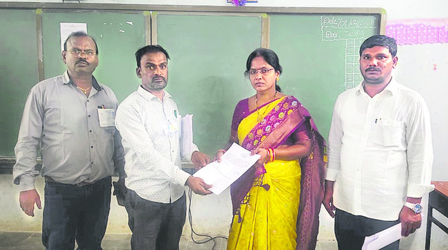 పంచాయతీలో పై చేయి2