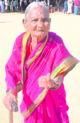 ఓటెత్తిన గ్రామాలు2