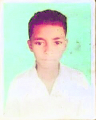 ఏకలవ్య ఆదర్శ పాఠశాల విద్యార్థి మృతి 1