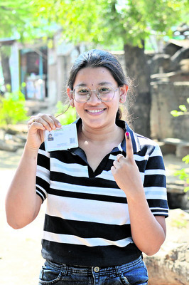 తొలి విడత పంచాయతీ ఎన్నికల్లో 89.69 శాతం పోలింగ్‌ 5