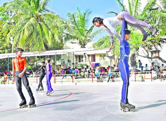 క్రీడకు కళ తోడైతే..1