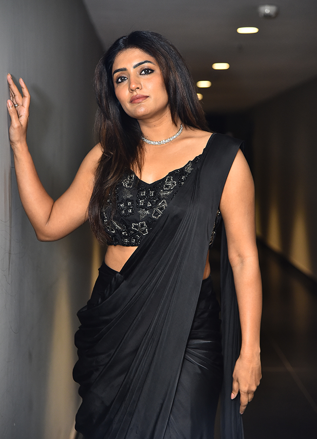 Actress Eesha Rebba Black Dress HD Photos7