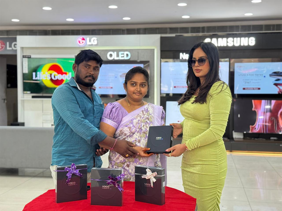 Actress Nandita Swetha At Warangal1