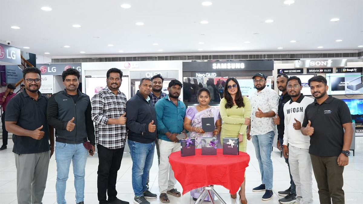 Actress Nandita Swetha At Warangal8