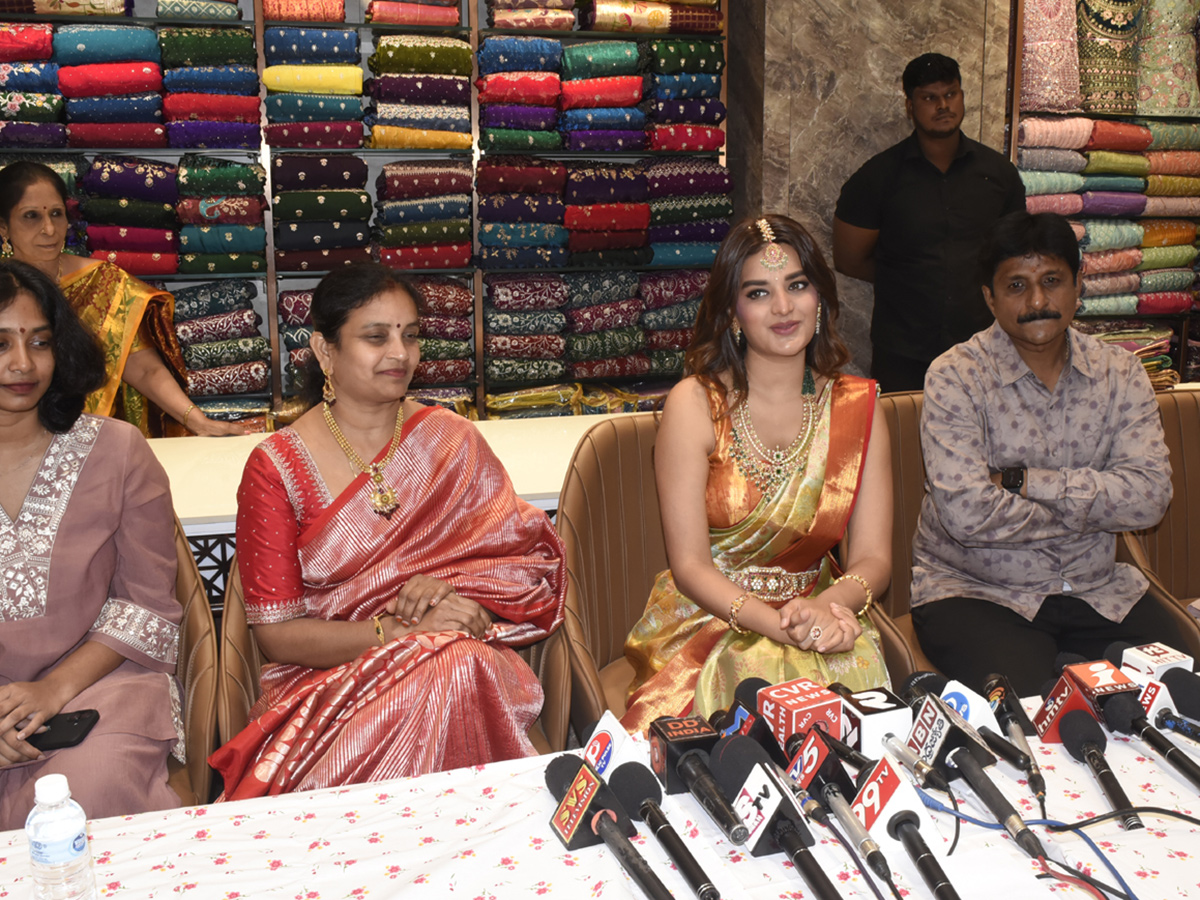 Actress Nidhhi Agerwal At Vizianagaram Photos2