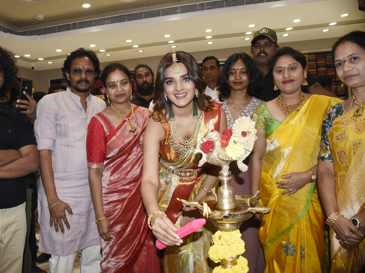 Actress Nidhhi Agerwal At Vizianagaram Photos3