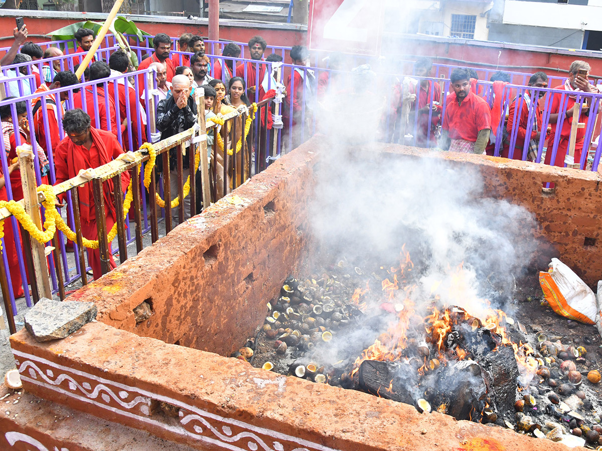 Bhavani Deeksha Viramanalu Started At Vijayawada Photos14