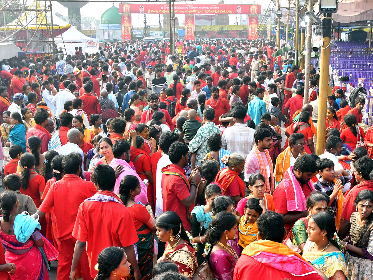 Bhavani Deeksha Viramanalu Started At Vijayawada Photos17